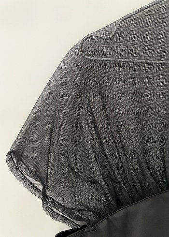 Gucci Siyah Düğmeli V Yaka Tül bluz - Görsel 4