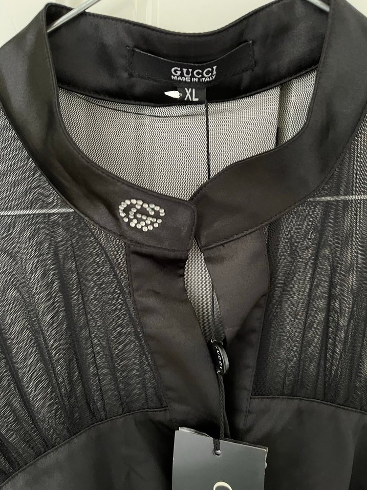 Gucci Siyah Düğmeli V Yaka Tül bluz - Görsel 2