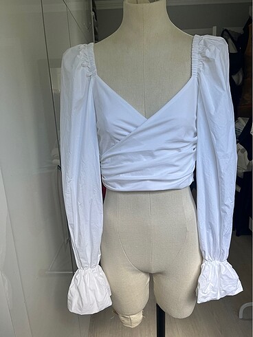 H&M Crop bluz