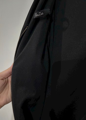 Siyah V Yakalı Midi Gövdeyi Saran Elbise - Görsel 6