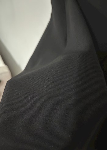 Siyah V Yakalı Midi Gövdeyi Saran Elbise - Görsel 4