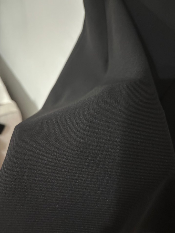 Siyah V Yakalı Midi Gövdeyi Saran Elbise - Görsel 4