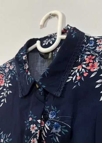 Lacivert Desenli Uzun Kollu Kadın Gömlek - Görsel 3