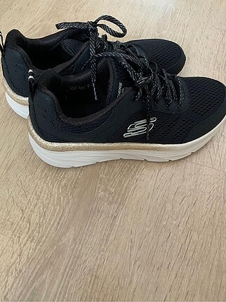 SKECHERS SPOR AYAKKABI