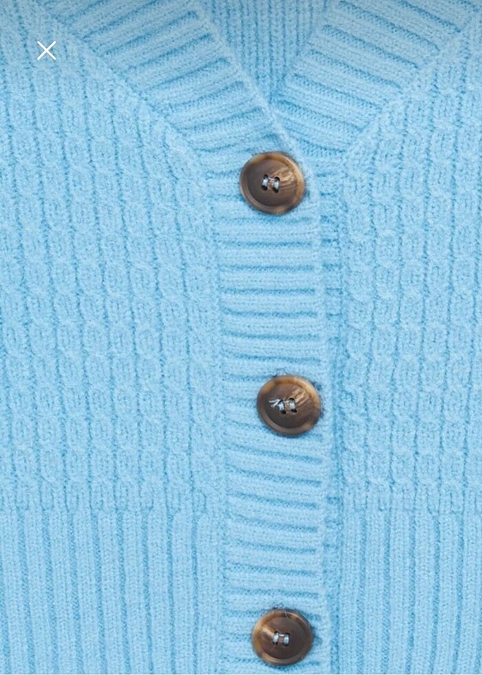 MANGO DÜĞMELİ KISA HIRKA KAZAK - Görsel 4