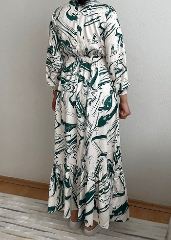 Zara Yeşil Batik Desenli Uzun Elbise