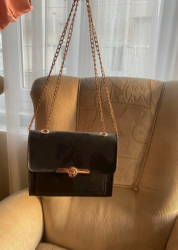 Zincir Detaylı Siyah Deri Kadın Çanta - Görsel 2