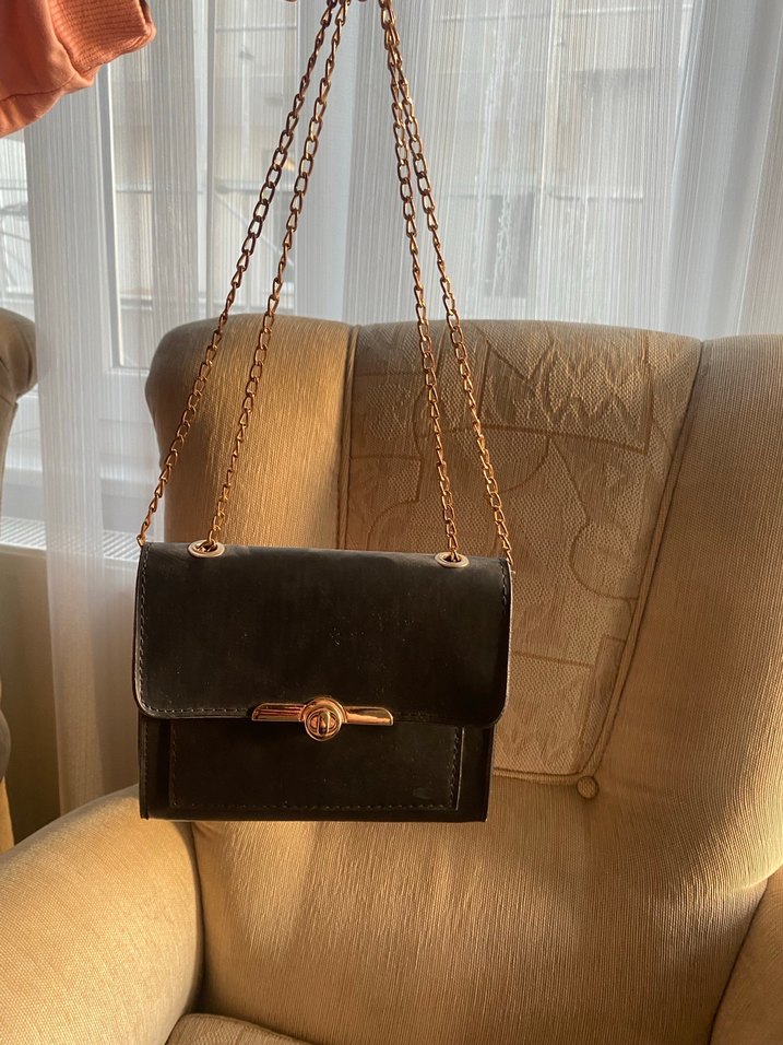 Zincir Detaylı Siyah Deri Kadın Çanta - Görsel 2