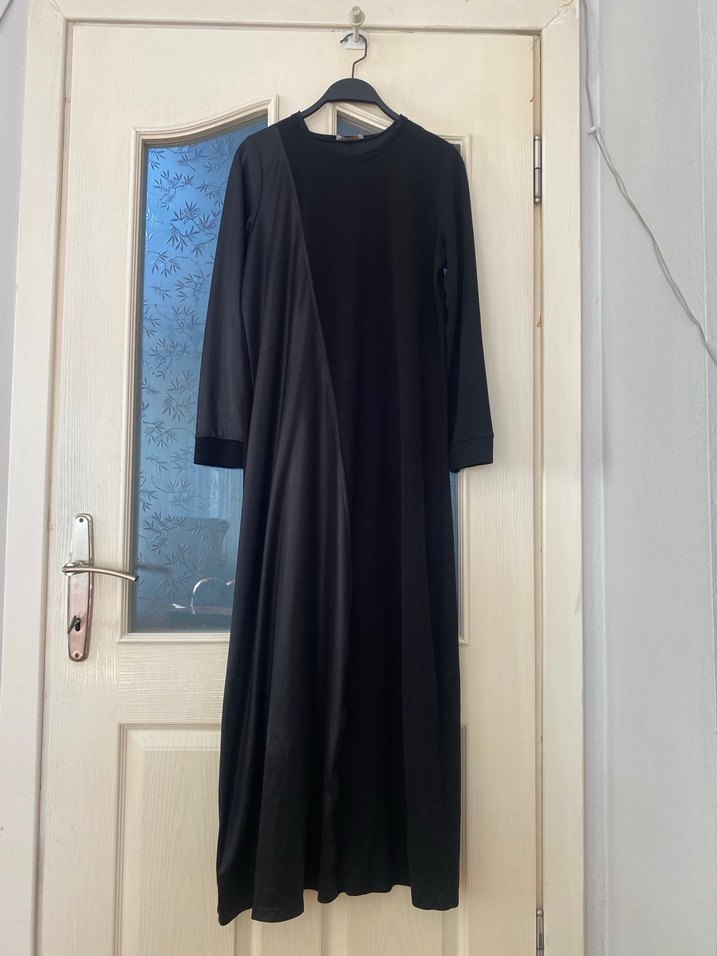 Siyah Uzun Kollu Uzun Siyah Elbise - Görsel 2