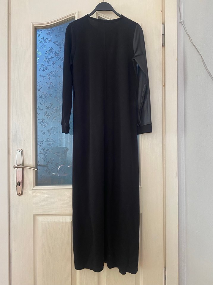 Siyah Uzun Kollu Uzun Siyah Elbise - Görsel 5