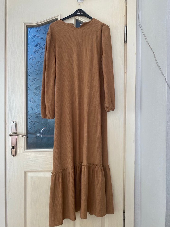 Bej Uzun Kollu Piliseli Keten Elbise - Görsel 4