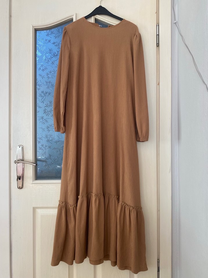 Bej Uzun Kollu Piliseli Keten Elbise - Görsel 2