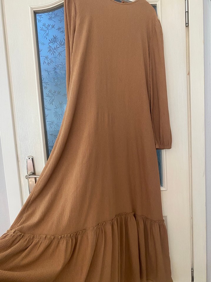 Bej Uzun Kollu Piliseli Keten Elbise - Görsel 3