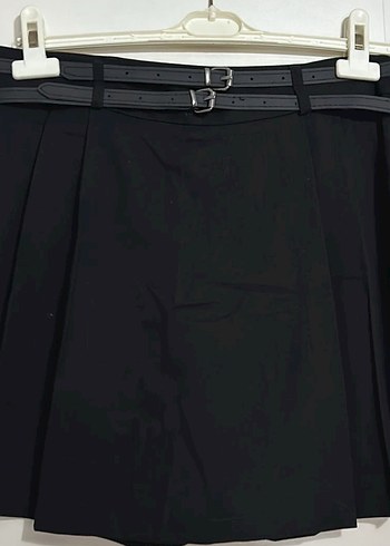 Kemerli Siyah Mini Goth Etek