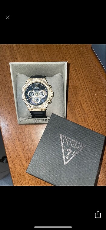guess sıfır ayarında çok temiz camda çizik yok