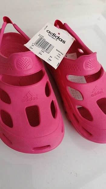 Adidas sandalet 