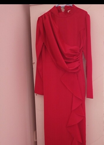 Kırmızı saten abiye elbise 36 beden 