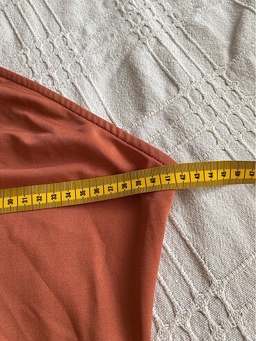 Tek Kol Drapeli Bluz - Görsel 6