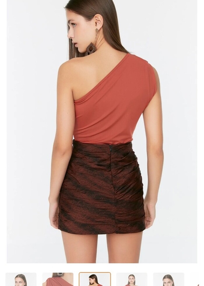 Tek Kol Drapeli Bluz - Görsel 2