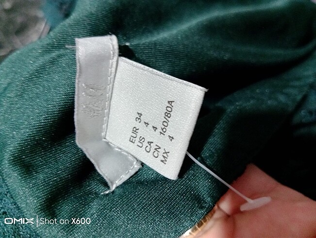 Yüksek Yaka Dantelli Bluz - Görsel 3