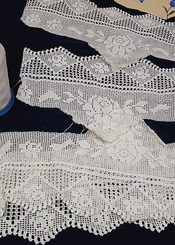 Beden El Yapımı Dantel Kenar Örtü