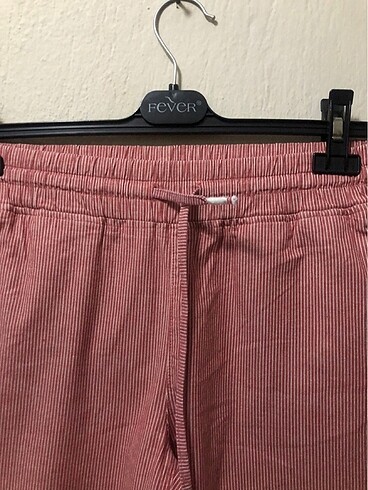 Vena Kırmızı beyaz çizgili dar paça kumaş pantalon