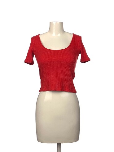 Zara Bluz %70 İndirimli.