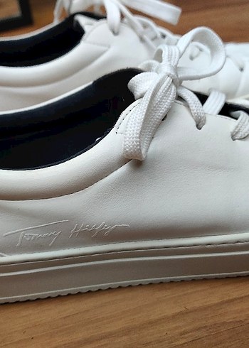 44 Beden Tommy Hilfiger erkek beyaz sneaker ayakkabı