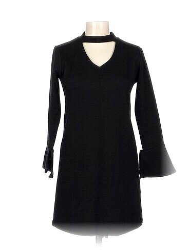 PreLoved Kısa Elbise %70 İndirimli.