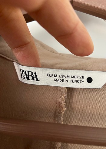 Bej V Yaka Uzun Kollu Keten Gömlek