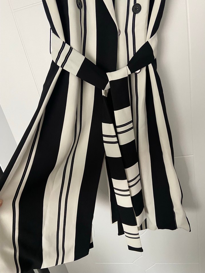 Uzun Çizgili V Yaka Kolsuz Kadın Yelek - Görsel 4