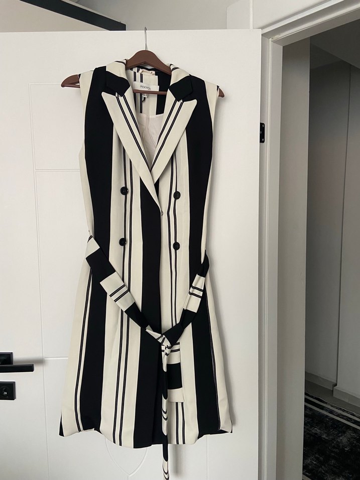 Uzun Çizgili V Yaka Kolsuz Kadın Yelek - Görsel 5