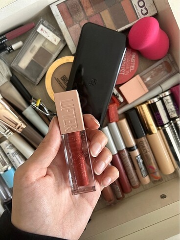 Meybelline lifter gloss