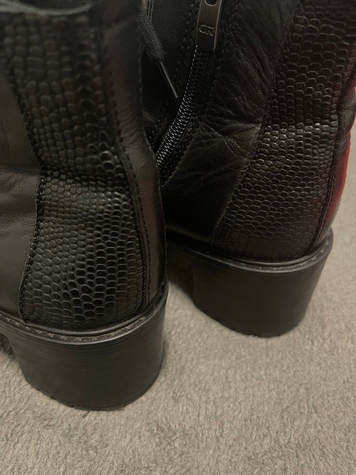 Greyder Topuklu Siyah Deri Bağcıklı Kadın Bot - Görsel 2