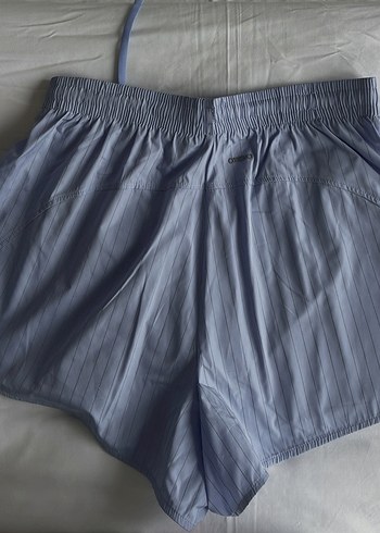 Oysho Mavi Şort fileli koşu şortu - Görsel 2