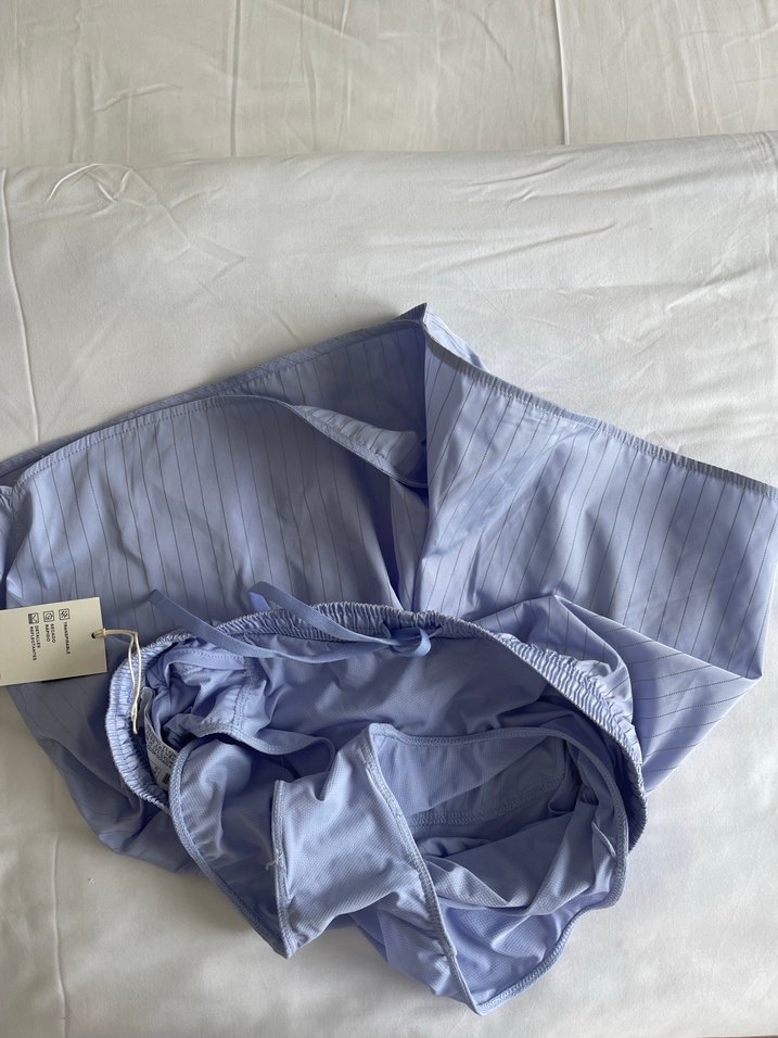 Oysho Mavi Şort fileli koşu şortu - Görsel 3