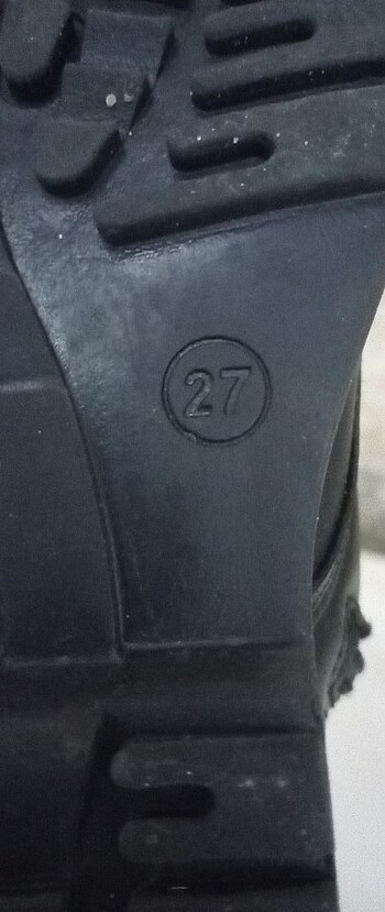 27 Beden Erkek çocuk bot