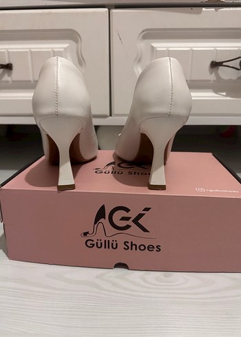 Beyaz Rugan Kadın Stiletto Topuklu Ayakkabı - Görsel 4