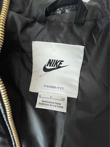s Beden Nike Şişme Mont