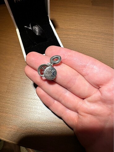  Beden beyaz Renk Sallantili charm
