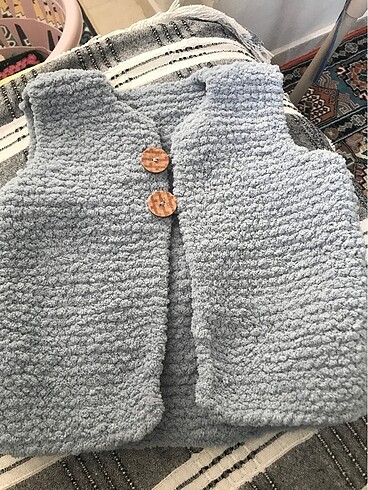 Örgü bebek yeleği