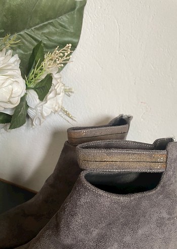 Gri Süet Stiletto Topuklu Kadın Bot - Görsel 2