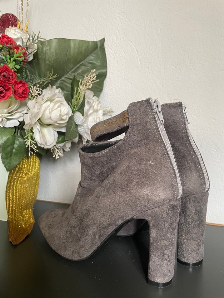 Gri Süet Stiletto Topuklu Kadın Bot - Görsel 3