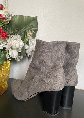 Gri Süet Kadın Bot, Kısa Topuklu - Görsel 3