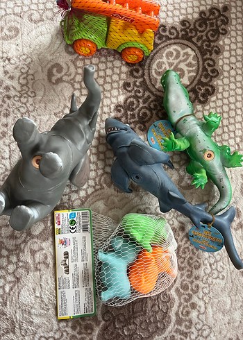 Gri Hayvan ve Araç Figürleri Seti - Görsel 2