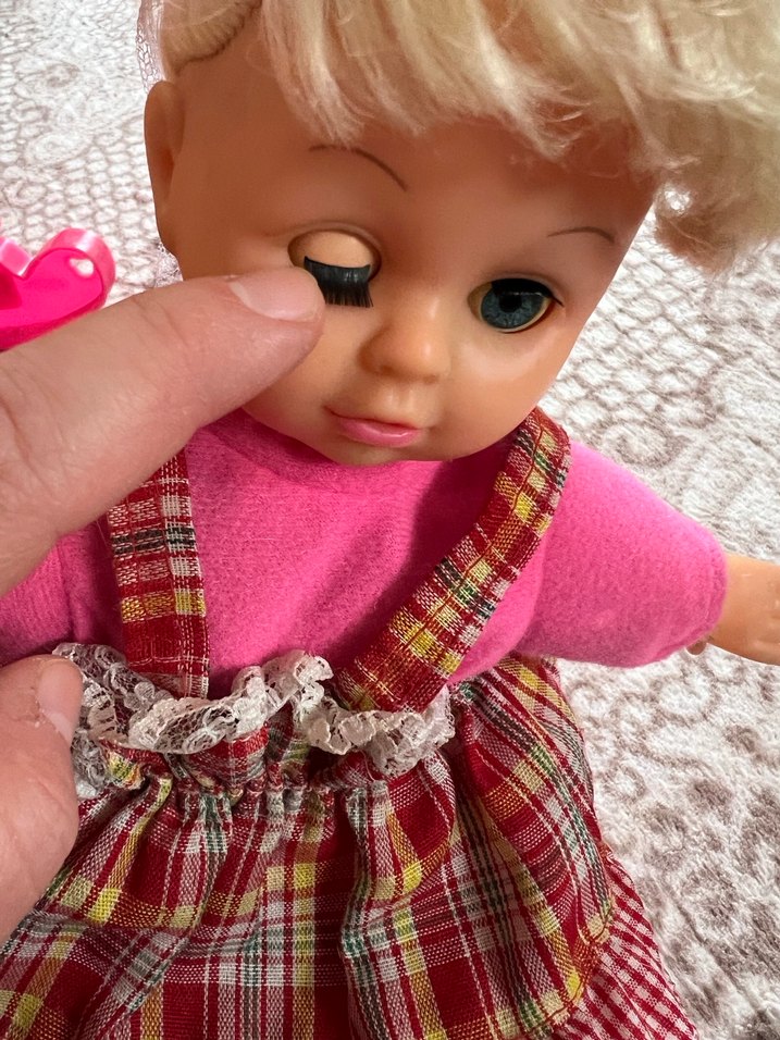 Pembe Elbiseli Renkli Bebek Oyuncak - Görsel 2