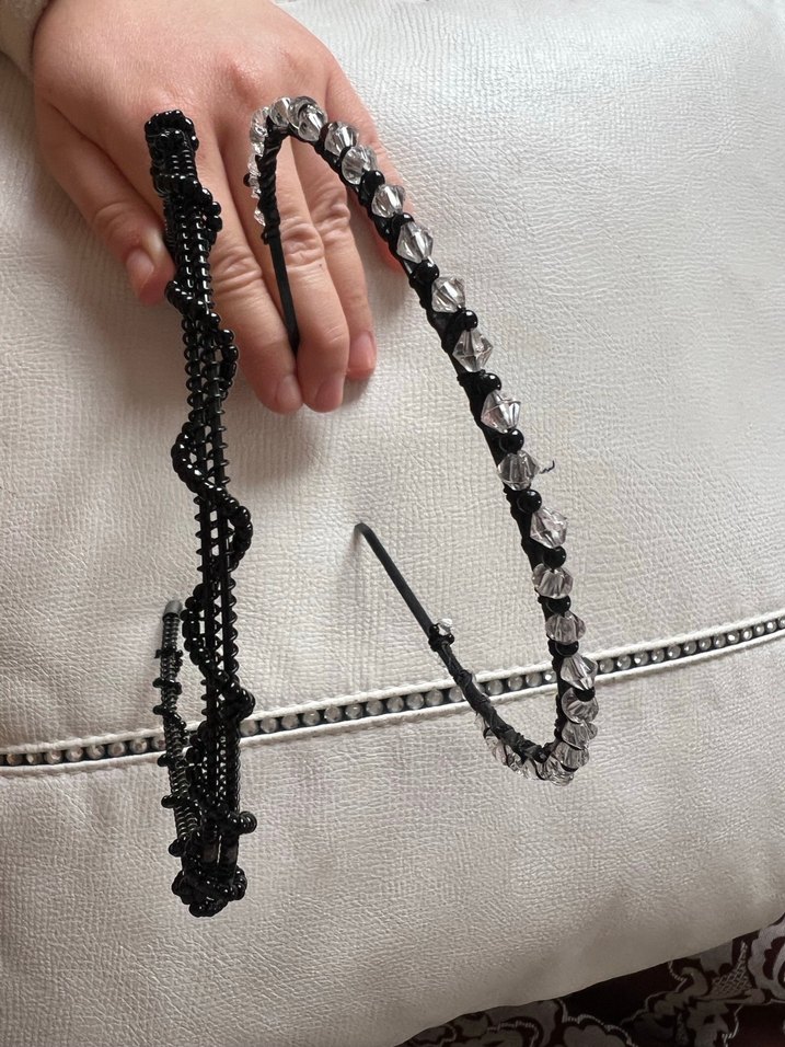 Boncuk Detaylı Siyah Örgü Saç Aksesuarı - Görsel 2