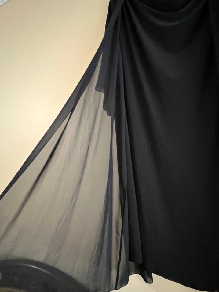 Siyah Uzun Kollu Drapeli Gece Elbisesi - Görsel 2