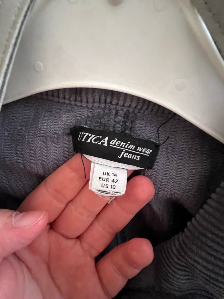 Gri Kemerli Kısa Kollu Keten Tulum - Görsel 4