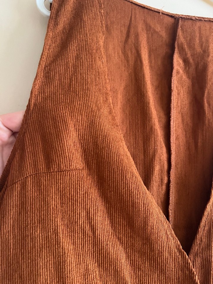 Düğmeli Kolsuz Keten Midi Elbise - Görsel 2